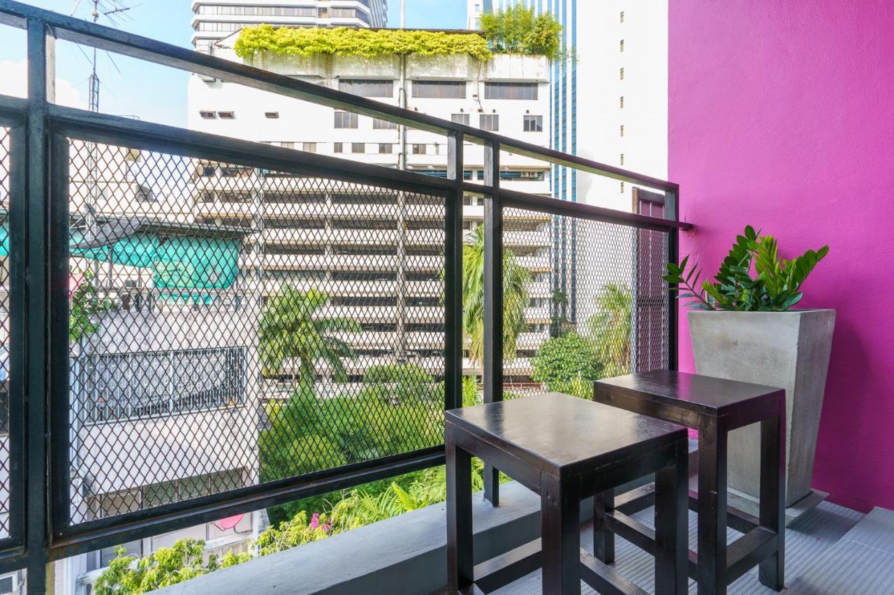Cheqinn Hostel - Sukhumvit 4 Nana Plaza Бангкок Екстер'єр фото